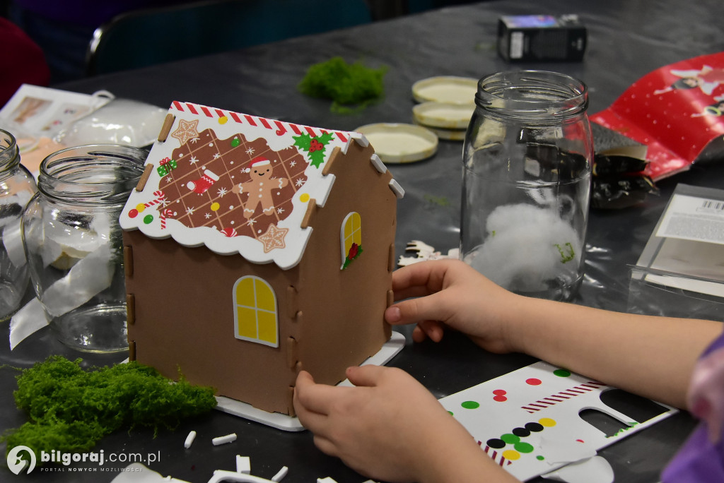 Lampiony, choinka i św. Mikołaj. Świąteczne warsztaty we Frampolu