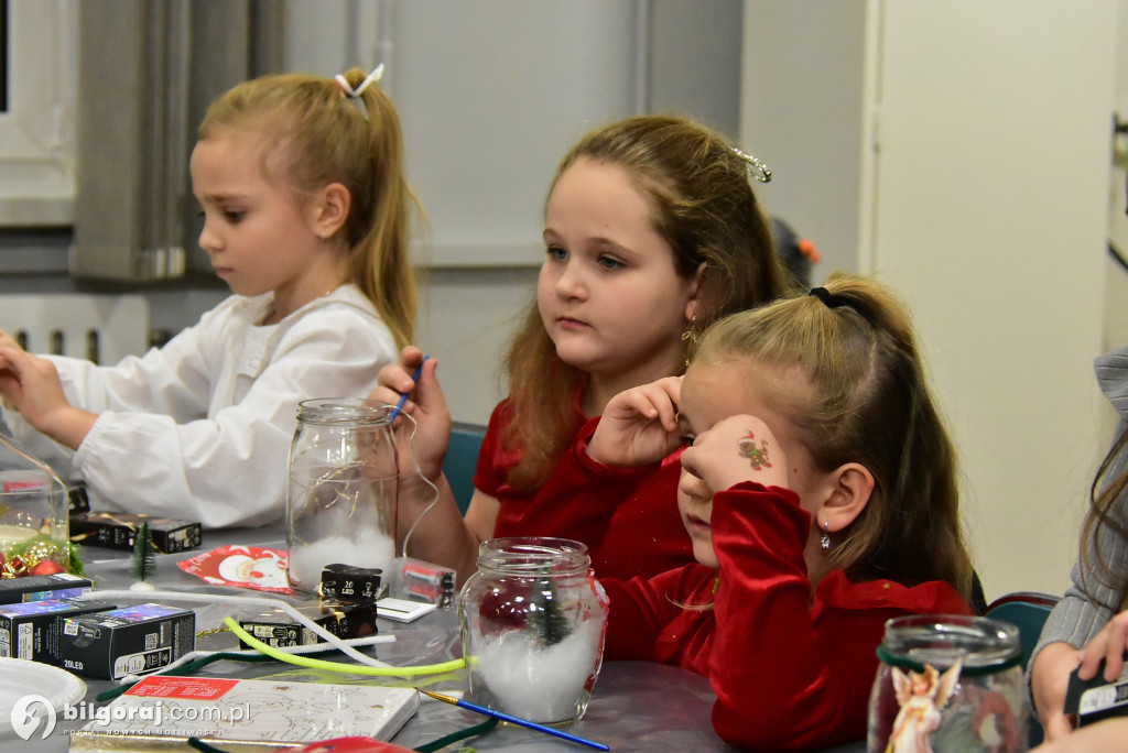 Lampiony, choinka i św. Mikołaj. Świąteczne warsztaty we Frampolu