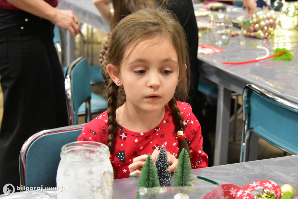 Lampiony, choinka i św. Mikołaj. Świąteczne warsztaty we Frampolu