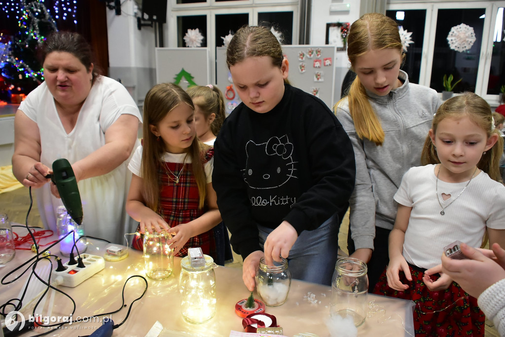 Lampiony, choinka i św. Mikołaj. Świąteczne warsztaty we Frampolu