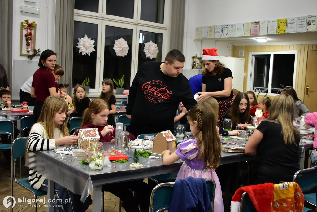 Lampiony, choinka i św. Mikołaj. Świąteczne warsztaty we Frampolu
