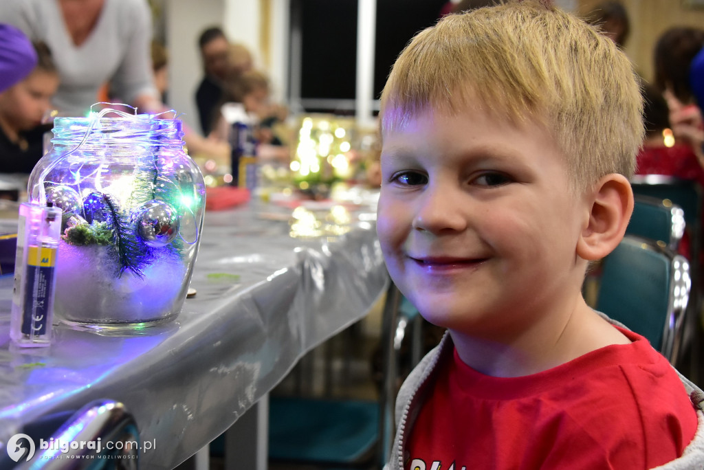 Lampiony, choinka i św. Mikołaj. Świąteczne warsztaty we Frampolu