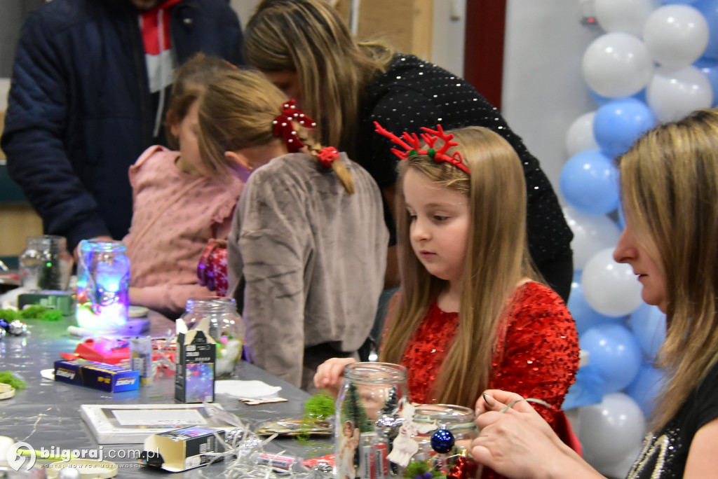 Lampiony, choinka i św. Mikołaj. Świąteczne warsztaty we Frampolu