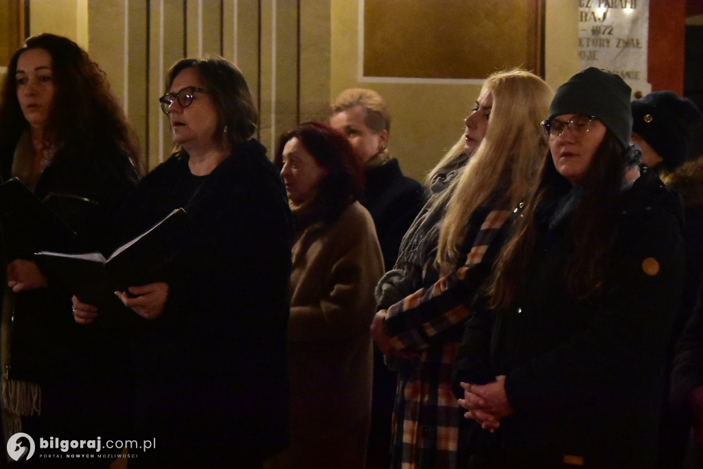 Akatyst w Goraju: Chór „Noster” przed obrazem Matki Bożej Gorajskiej