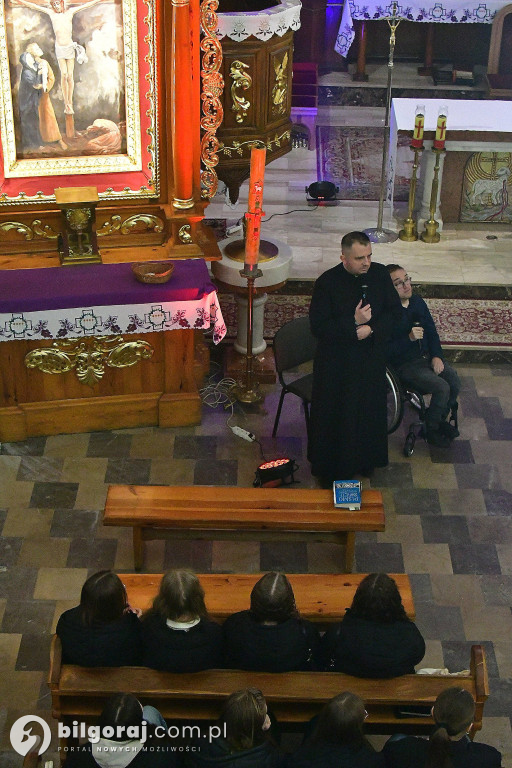 Adwentowe ognisko wiary: Młodzież zwołana do Biłgoraja