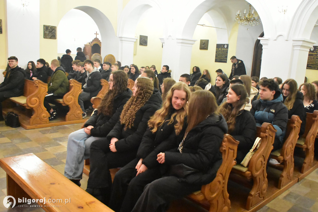 Adwentowe ognisko wiary: Młodzież zwołana do Biłgoraja