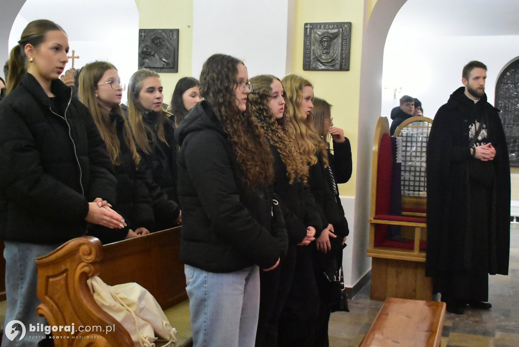 Adwentowe ognisko wiary: Młodzież zwołana do Biłgoraja