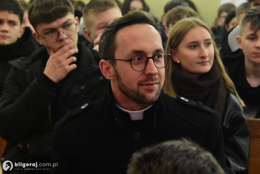 Adwentowe ognisko wiary: Młodzież zwołana do Biłgoraja