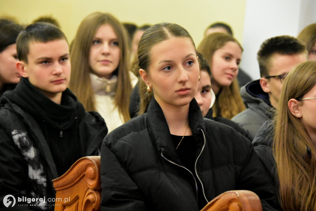 Adwentowe ognisko wiary: Młodzież zwołana do Biłgoraja
