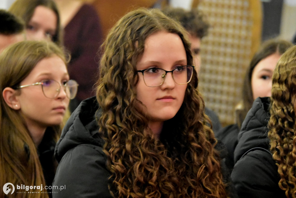 Adwentowe ognisko wiary: Młodzież zwołana do Biłgoraja