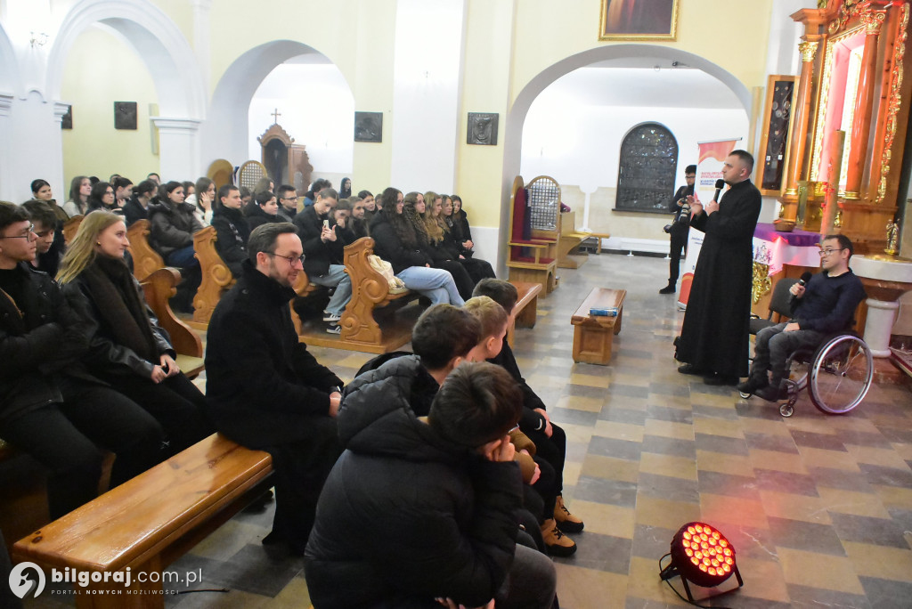 Adwentowe ognisko wiary: Młodzież zwołana do Biłgoraja