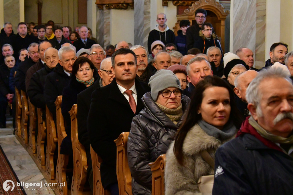 Hymn górniczy nad mogiłą: Tarnogród pamięta o grudniu 1981 roku