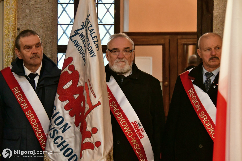 Hymn górniczy nad mogiłą: Tarnogród pamięta o grudniu 1981 roku