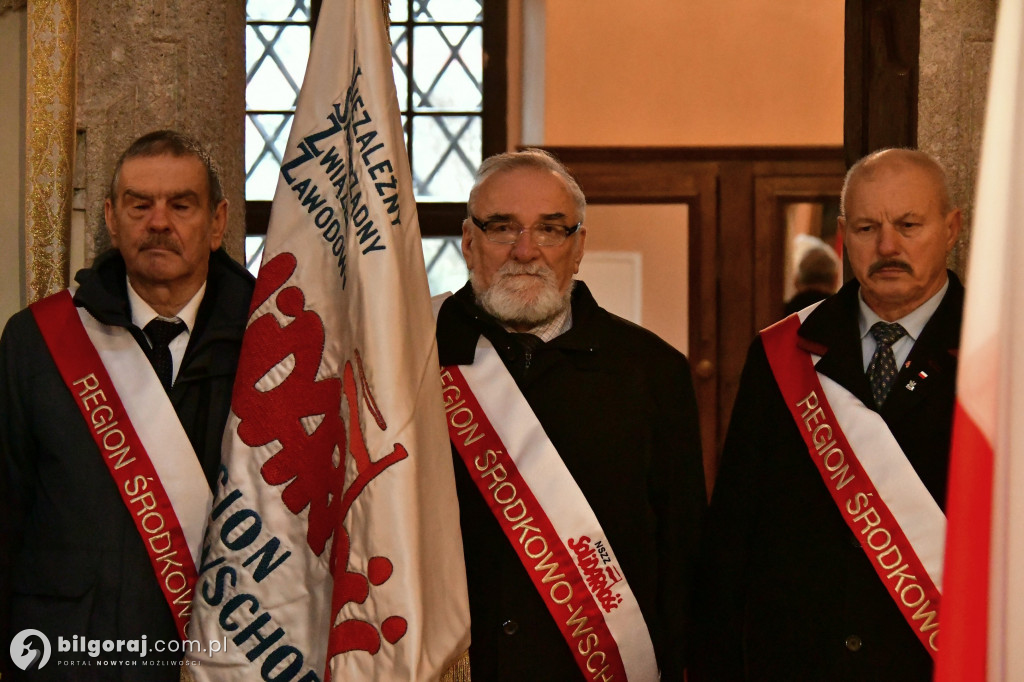 Hymn górniczy nad mogiłą: Tarnogród pamięta o grudniu 1981 roku