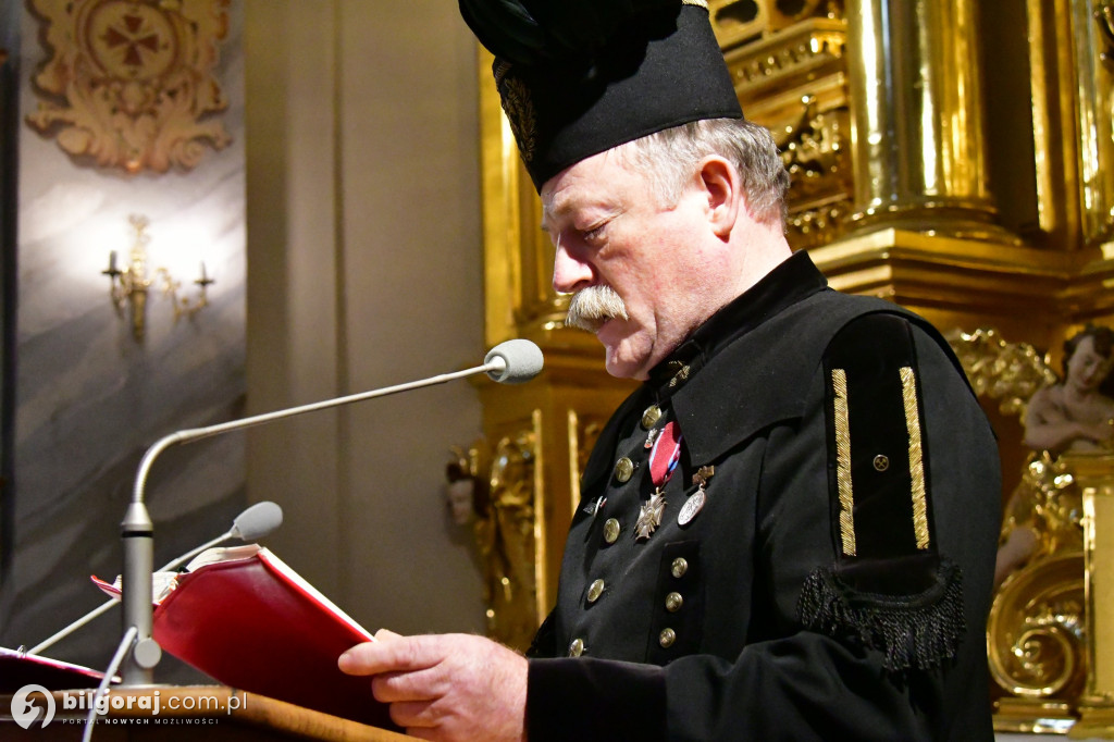 Hymn górniczy nad mogiłą: Tarnogród pamięta o grudniu 1981 roku