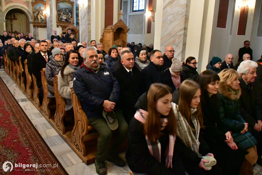 Hymn górniczy nad mogiłą: Tarnogród pamięta o grudniu 1981 roku