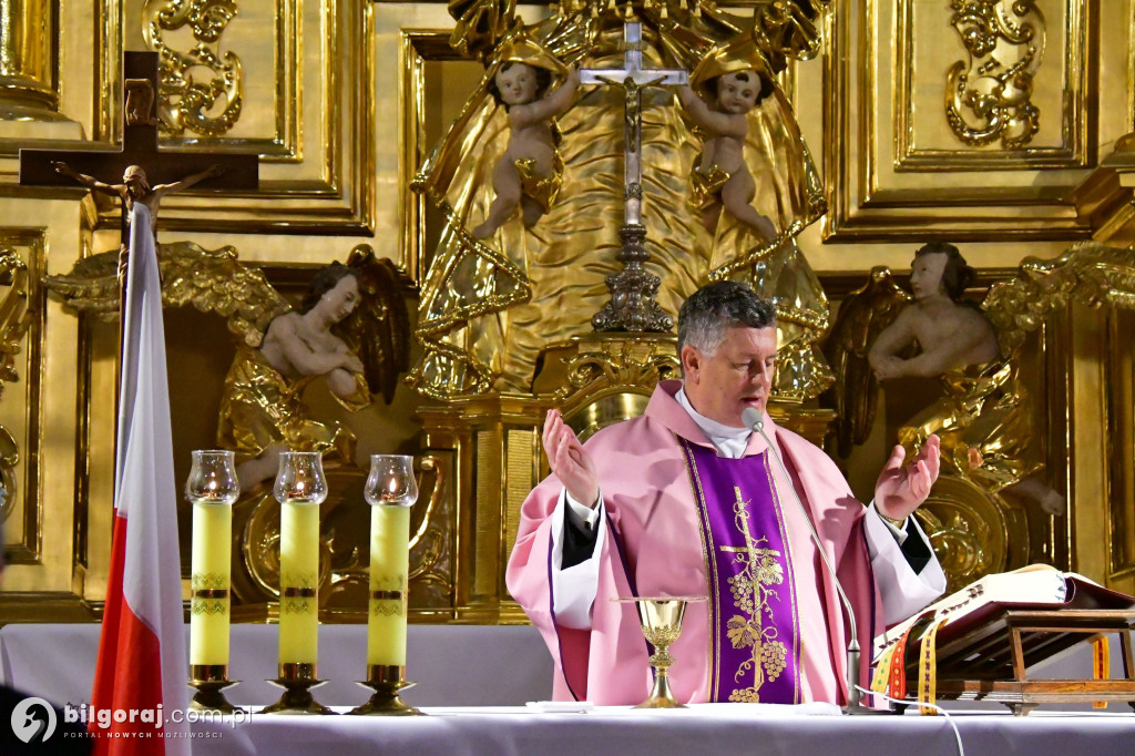 Hymn górniczy nad mogiłą: Tarnogród pamięta o grudniu 1981 roku