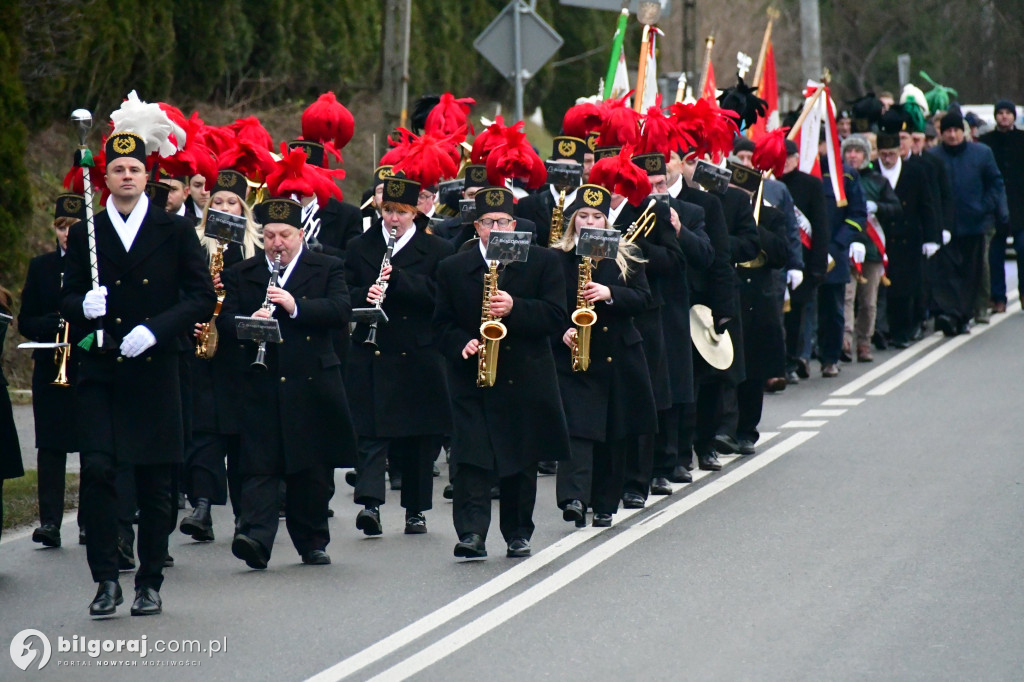 Hymn górniczy nad mogiłą: Tarnogród pamięta o grudniu 1981 roku