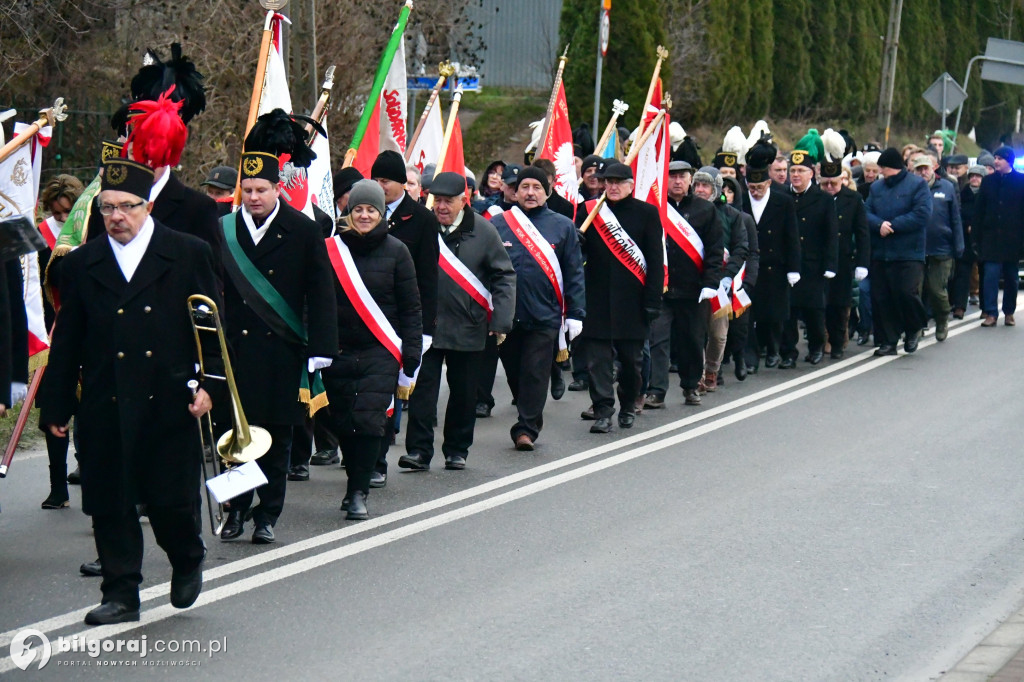 Hymn górniczy nad mogiłą: Tarnogród pamięta o grudniu 1981 roku