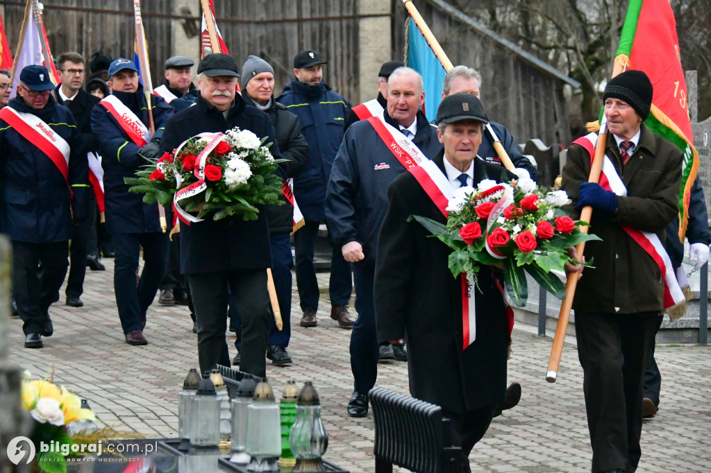 Hymn górniczy nad mogiłą: Tarnogród pamięta o grudniu 1981 roku