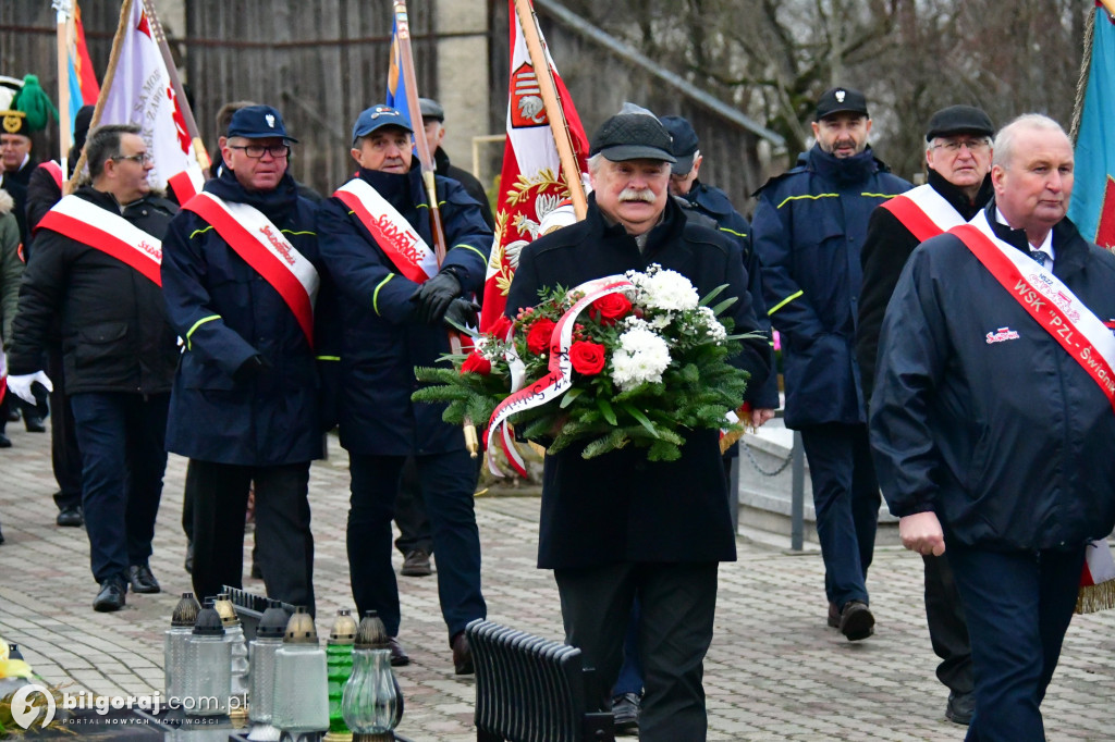 Hymn górniczy nad mogiłą: Tarnogród pamięta o grudniu 1981 roku