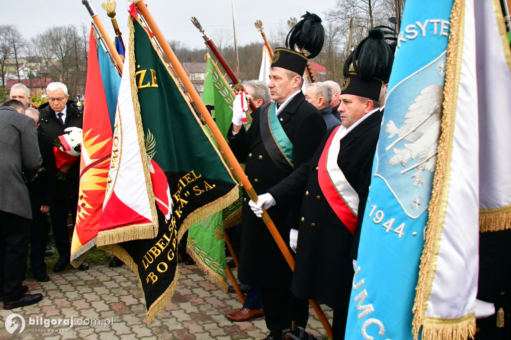 Hymn górniczy nad mogiłą: Tarnogród pamięta o grudniu 1981 roku