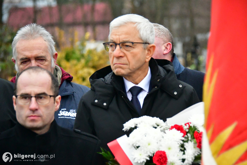 Hymn górniczy nad mogiłą: Tarnogród pamięta o grudniu 1981 roku