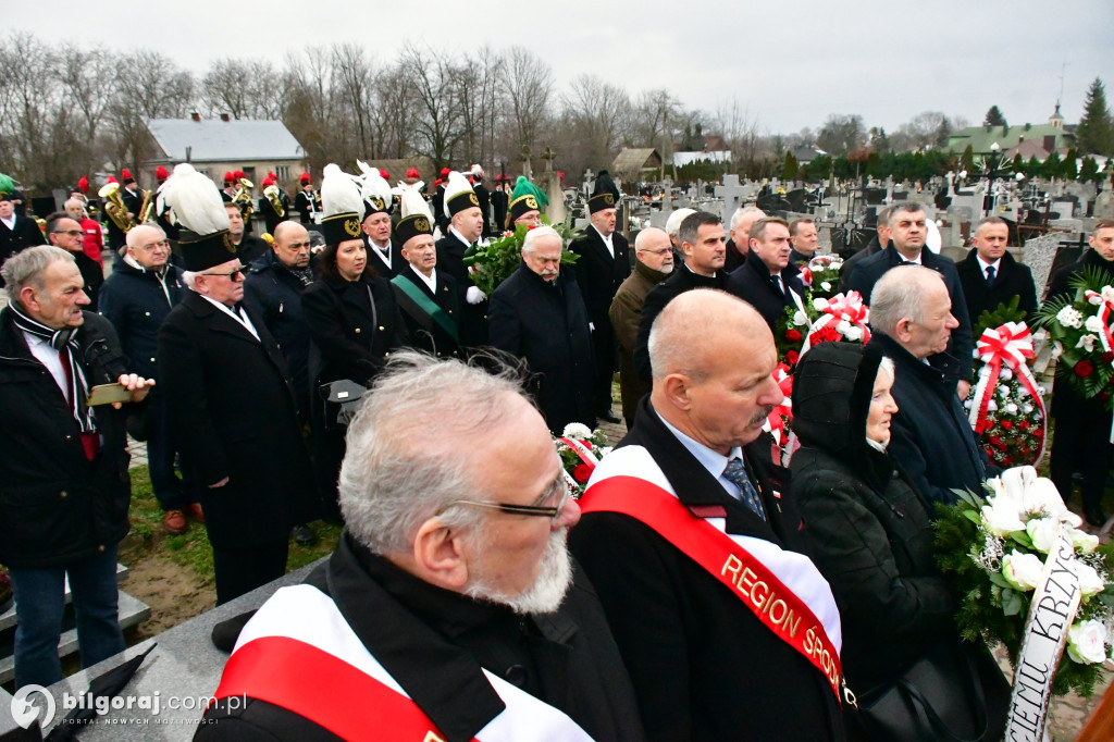 Hymn górniczy nad mogiłą: Tarnogród pamięta o grudniu 1981 roku