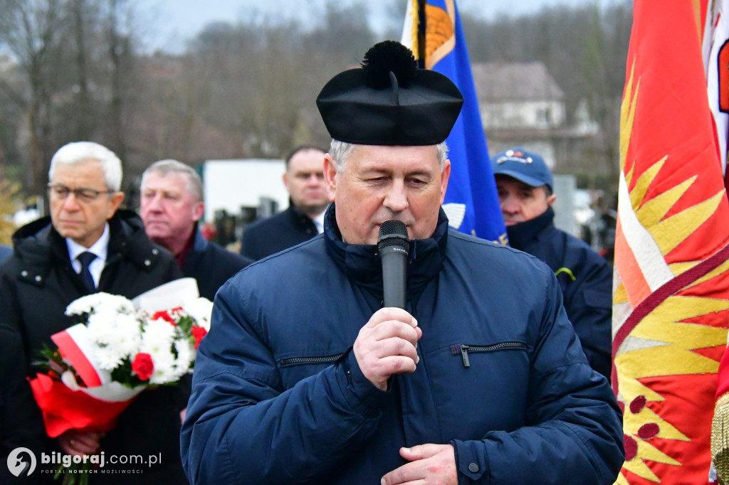 Hymn górniczy nad mogiłą: Tarnogród pamięta o grudniu 1981 roku