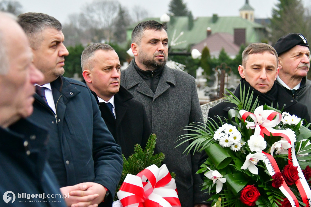 Hymn górniczy nad mogiłą: Tarnogród pamięta o grudniu 1981 roku