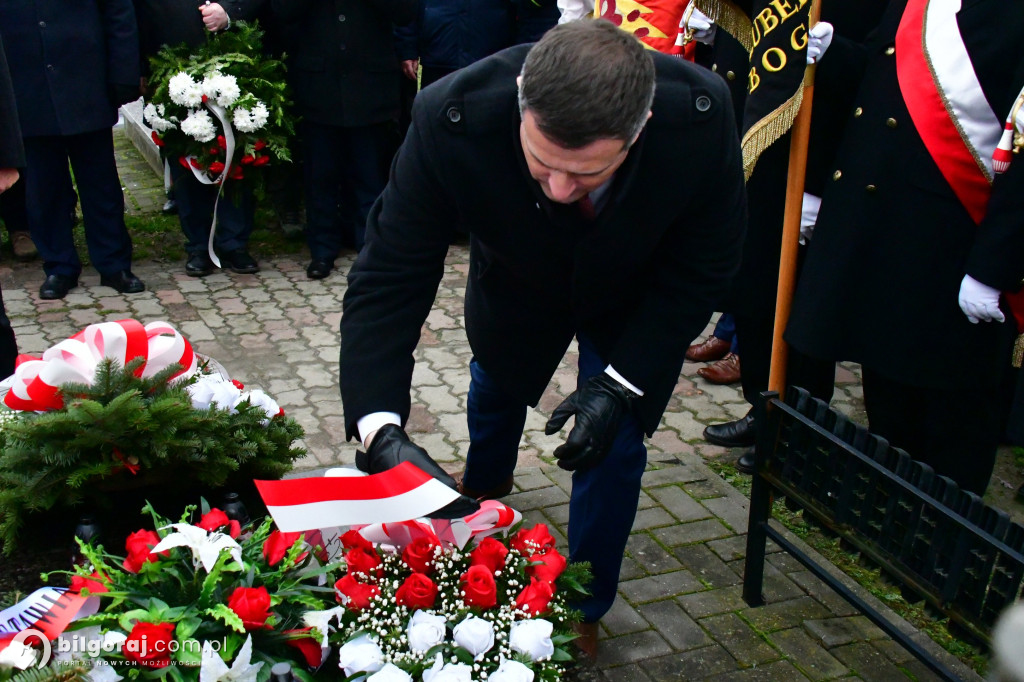 Hymn górniczy nad mogiłą: Tarnogród pamięta o grudniu 1981 roku