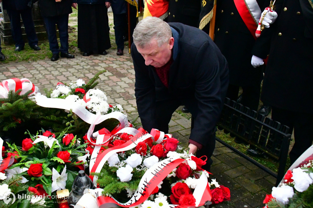 Hymn górniczy nad mogiłą: Tarnogród pamięta o grudniu 1981 roku