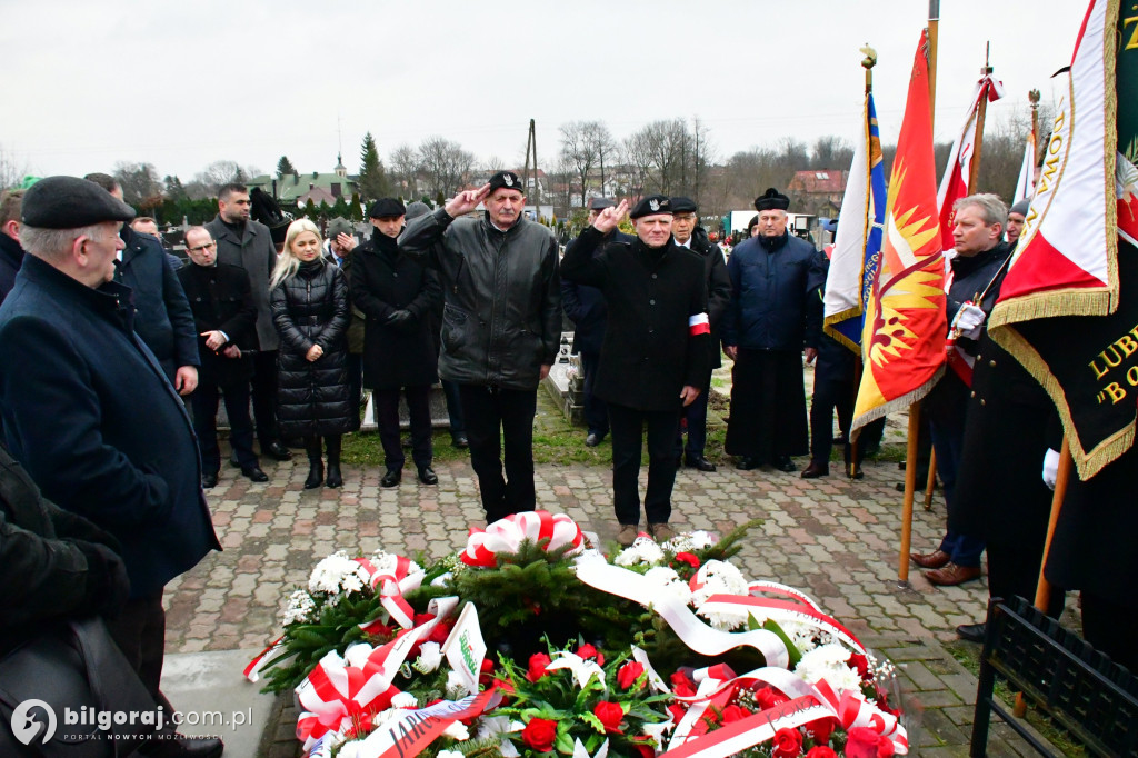 Hymn górniczy nad mogiłą: Tarnogród pamięta o grudniu 1981 roku