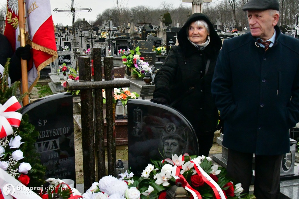 Hymn górniczy nad mogiłą: Tarnogród pamięta o grudniu 1981 roku