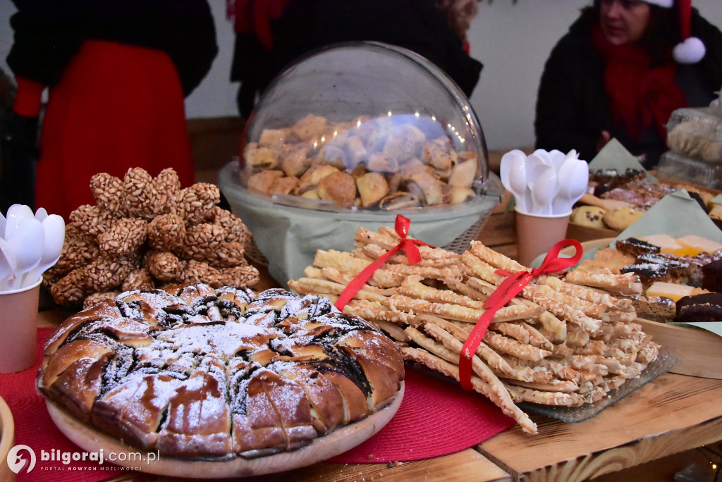 Świąteczna wieczorynka w Księżpolu: Integracja i Kolędowanie z KGW Złote Nitki
