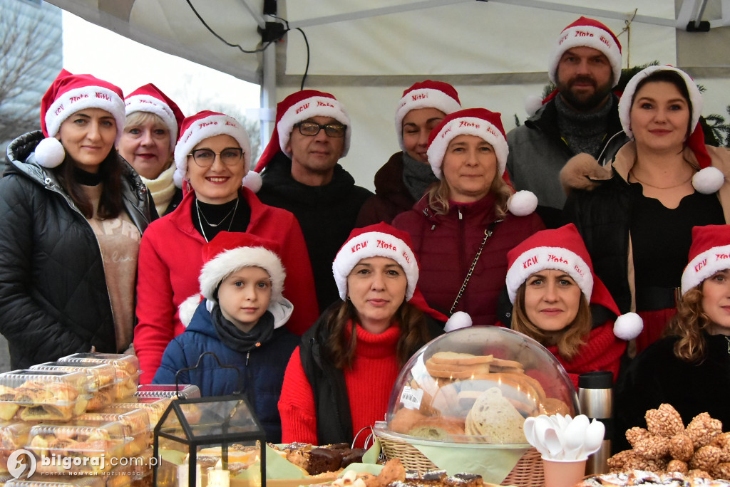 Świąteczna wieczorynka w Księżpolu: Integracja i Kolędowanie z KGW Złote Nitki