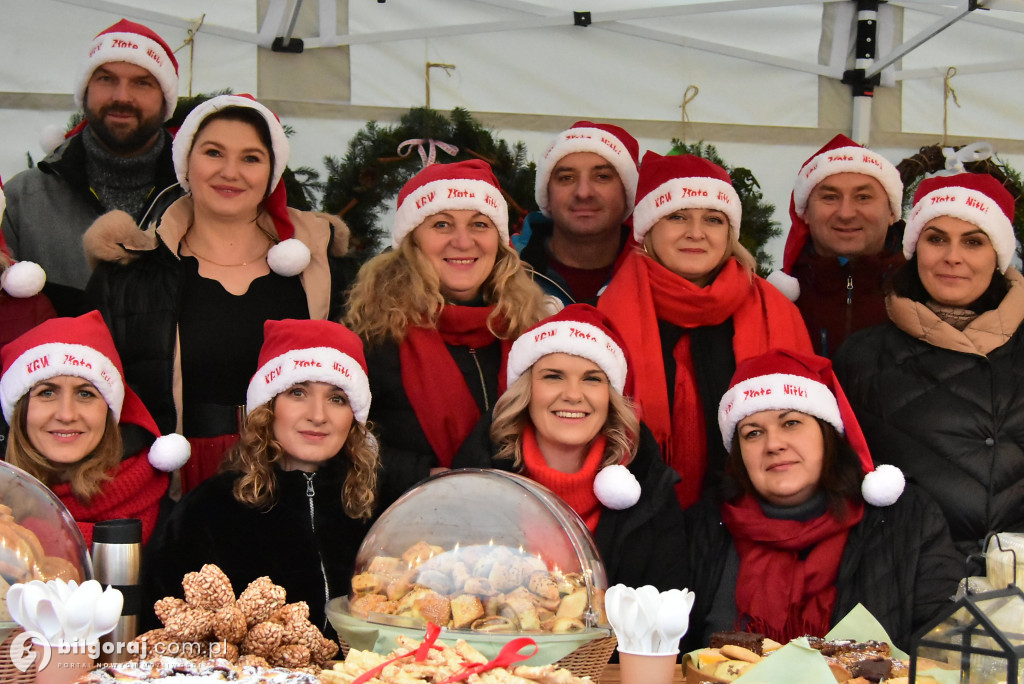 Świąteczna wieczorynka w Księżpolu: Integracja i Kolędowanie z KGW Złote Nitki