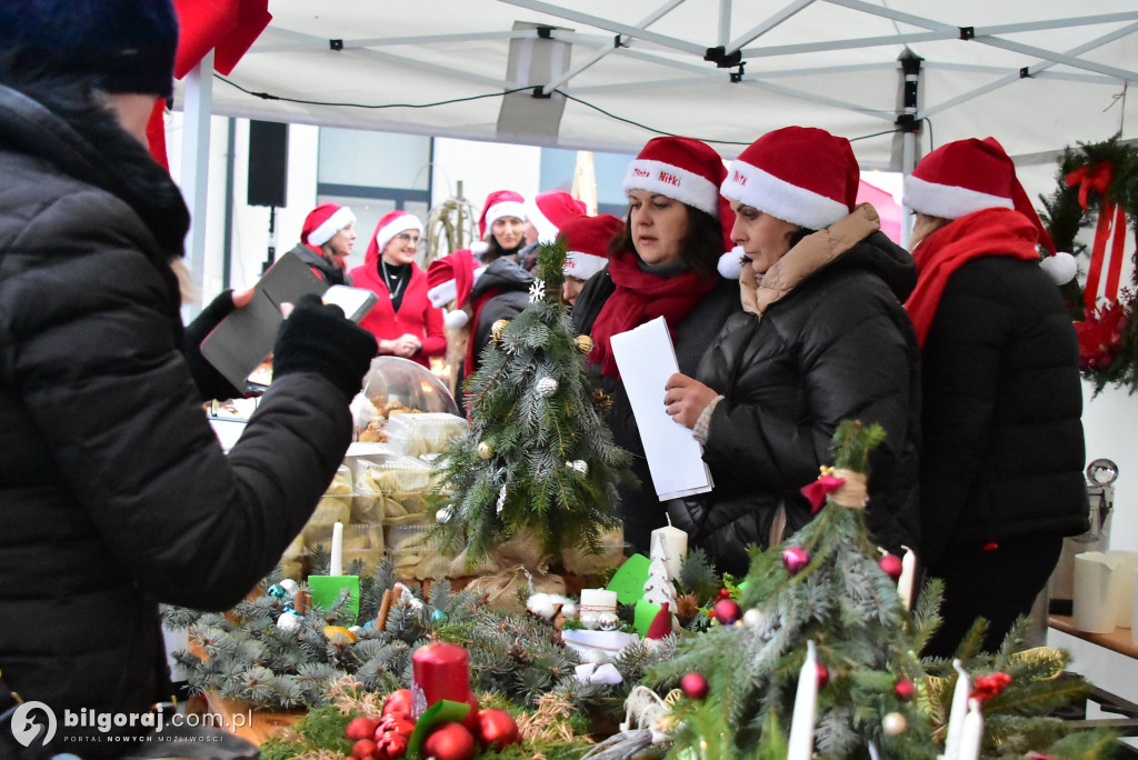Świąteczna wieczorynka w Księżpolu: Integracja i Kolędowanie z KGW Złote Nitki
