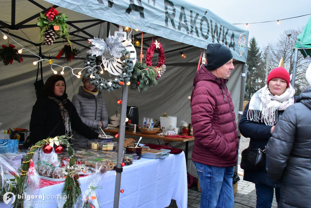 Świąteczna wieczorynka w Księżpolu: Integracja i Kolędowanie z KGW Złote Nitki