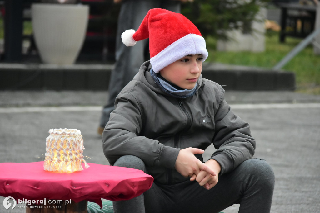 Świąteczna wieczorynka w Księżpolu: Integracja i Kolędowanie z KGW Złote Nitki