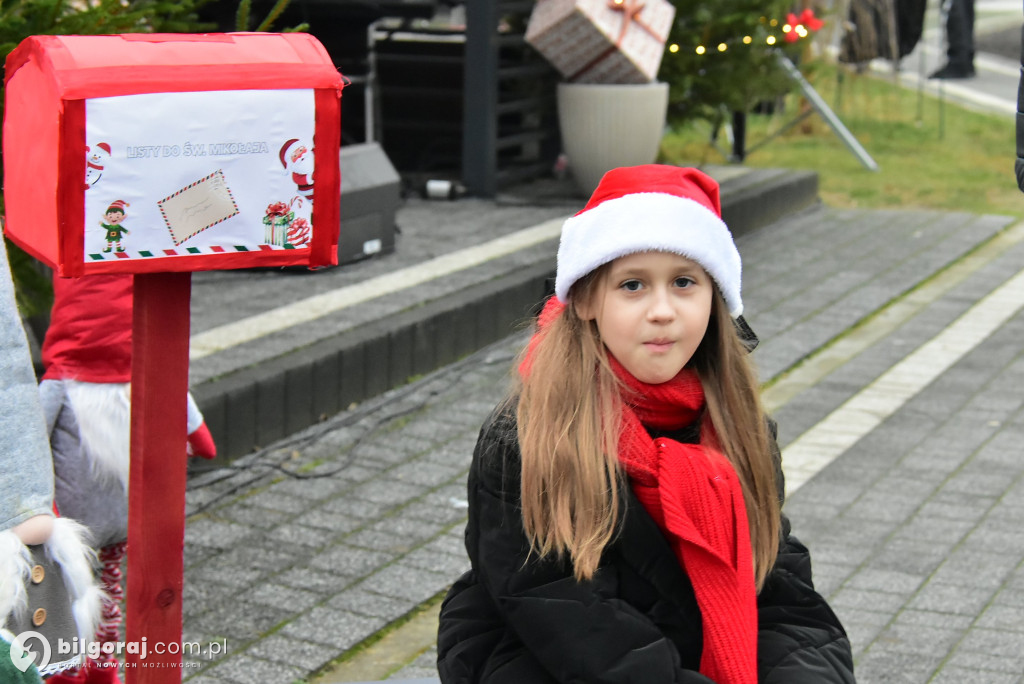 Świąteczna wieczorynka w Księżpolu: Integracja i Kolędowanie z KGW Złote Nitki