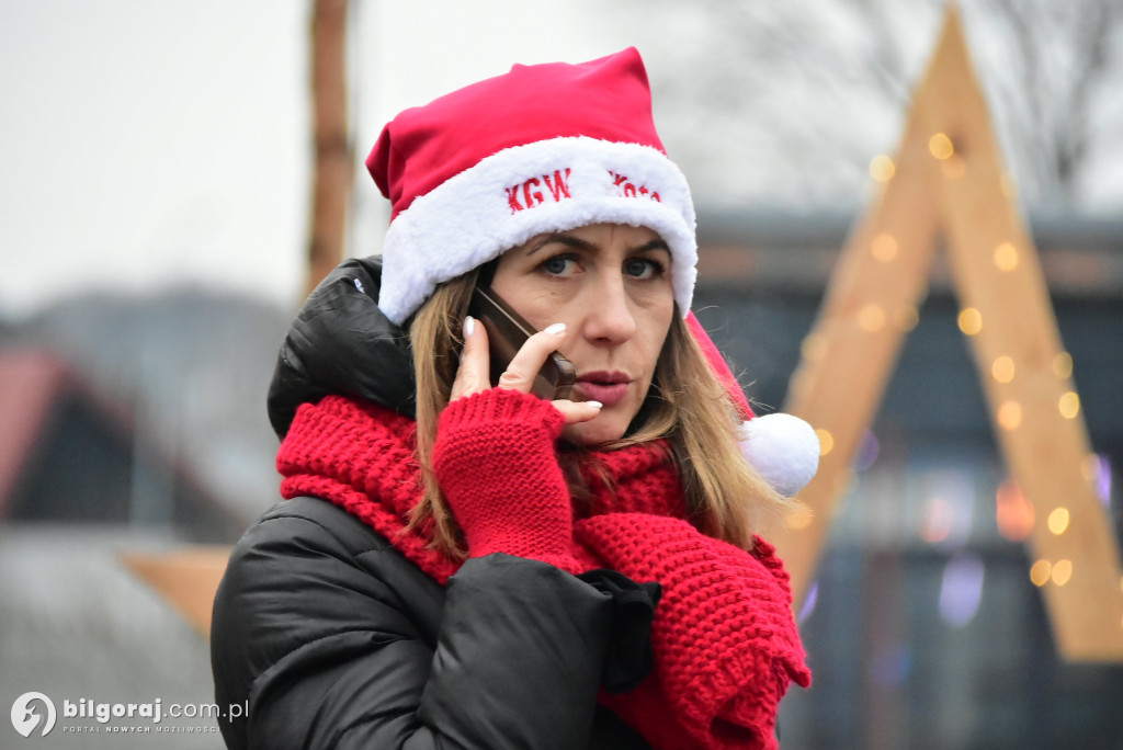 Świąteczna wieczorynka w Księżpolu: Integracja i Kolędowanie z KGW Złote Nitki