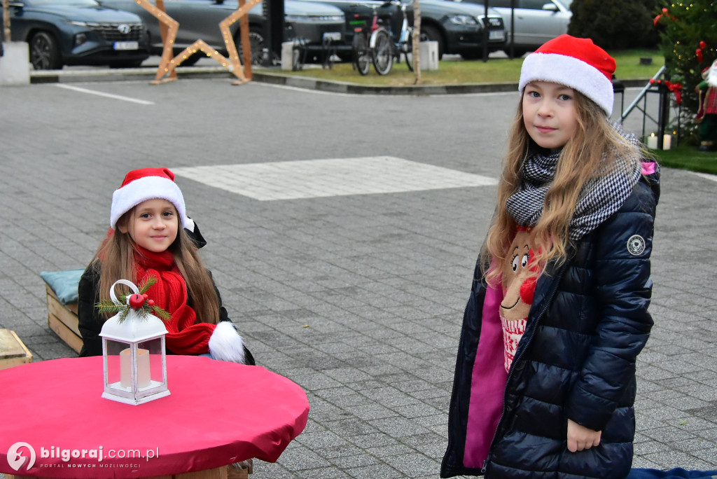 Świąteczna wieczorynka w Księżpolu: Integracja i Kolędowanie z KGW Złote Nitki