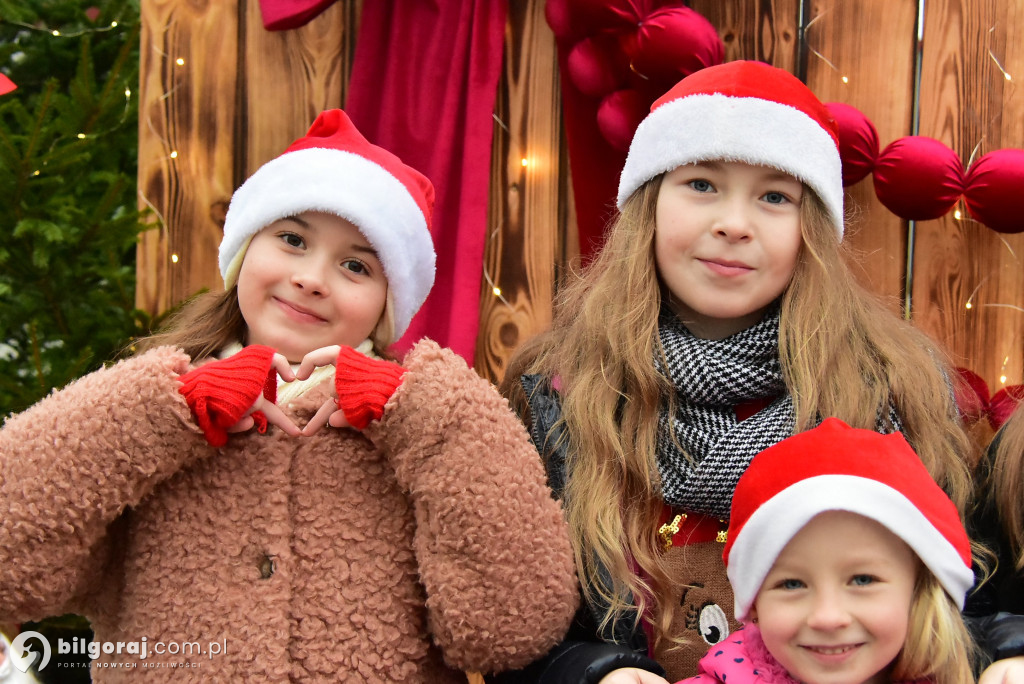 Świąteczna wieczorynka w Księżpolu: Integracja i Kolędowanie z KGW Złote Nitki