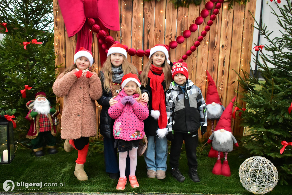Świąteczna wieczorynka w Księżpolu: Integracja i Kolędowanie z KGW Złote Nitki