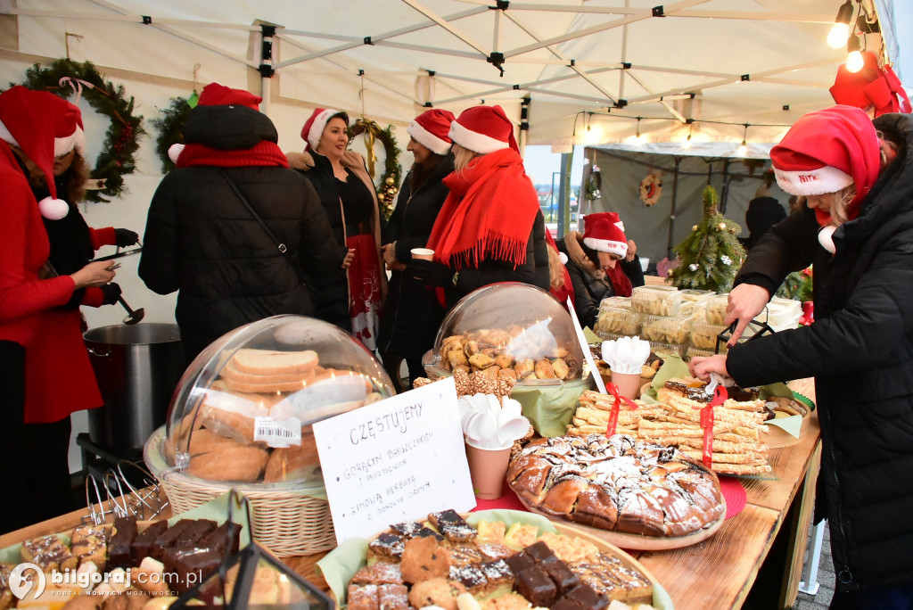 Świąteczna wieczorynka w Księżpolu: Integracja i Kolędowanie z KGW Złote Nitki