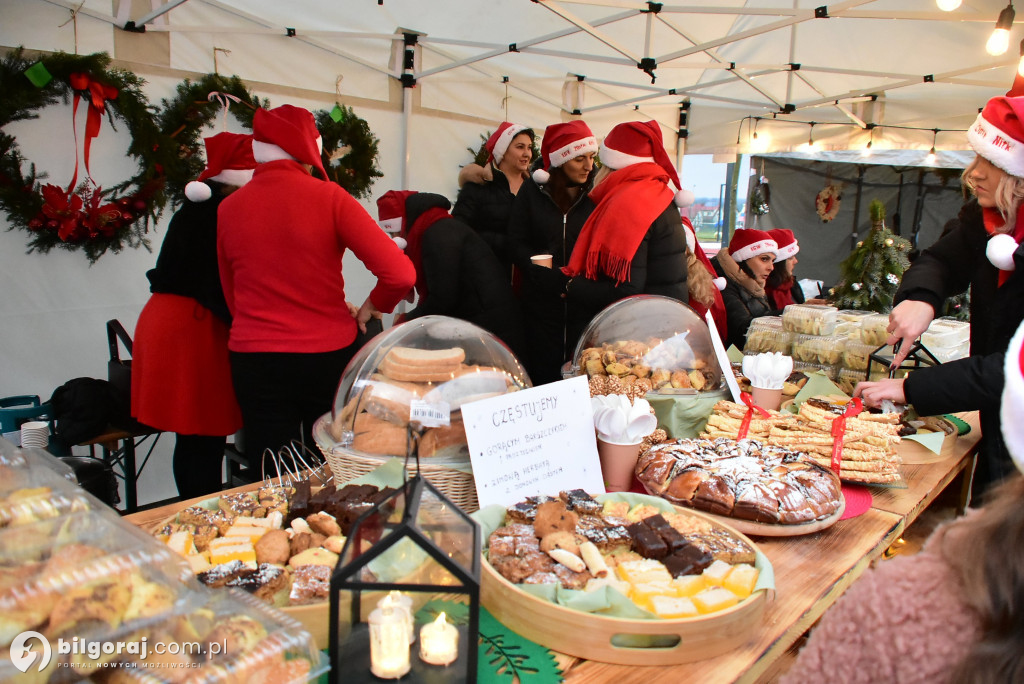 Świąteczna wieczorynka w Księżpolu: Integracja i Kolędowanie z KGW Złote Nitki