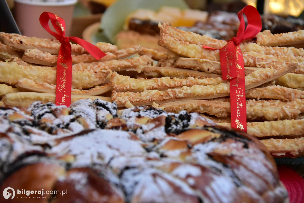 Świąteczna wieczorynka w Księżpolu: Integracja i Kolędowanie z KGW Złote Nitki