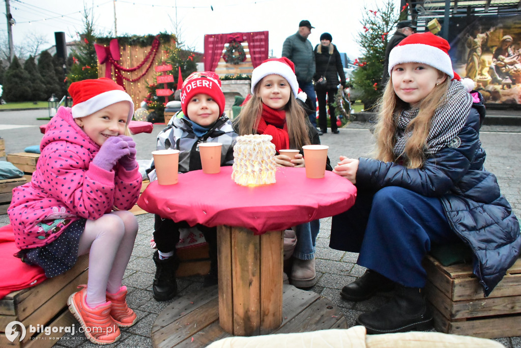 Świąteczna wieczorynka w Księżpolu: Integracja i Kolędowanie z KGW Złote Nitki