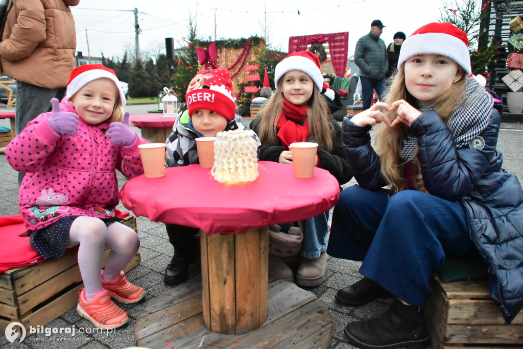 Świąteczna wieczorynka w Księżpolu: Integracja i Kolędowanie z KGW Złote Nitki